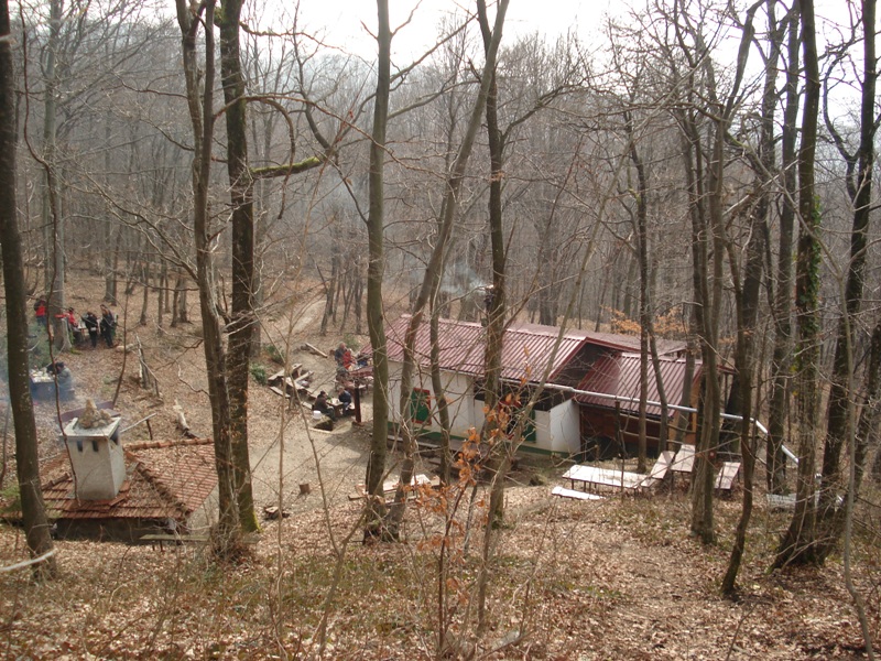 Kameni-svati-ostavljamo-dom.JPG