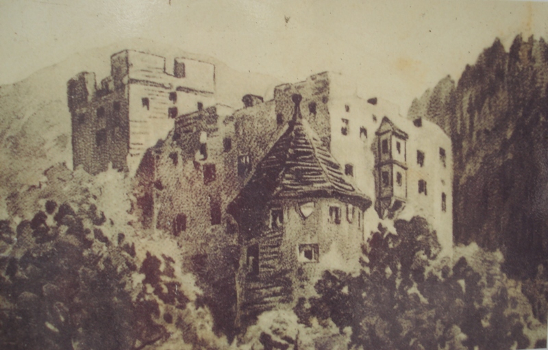 Kameni-svati-tahijev-dvorac-2.JPG