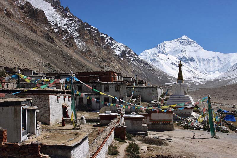 Samostan-Rongbok-5100m.jpg