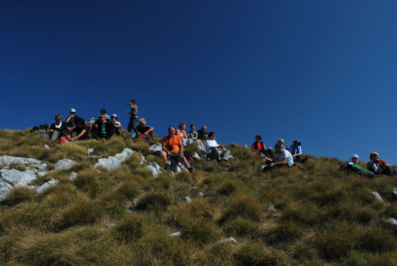 dorucak-na-vrhu-Sadikovac.JPG