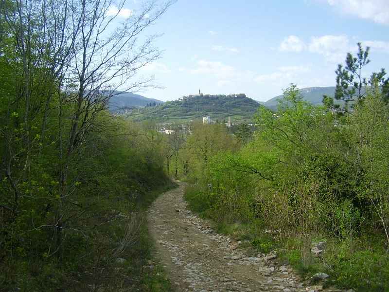 Buzet-na-vidiku,jos-malo.JPG