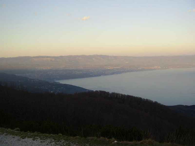 Pogled-na-Rijeku-i-Kvarner.JPG