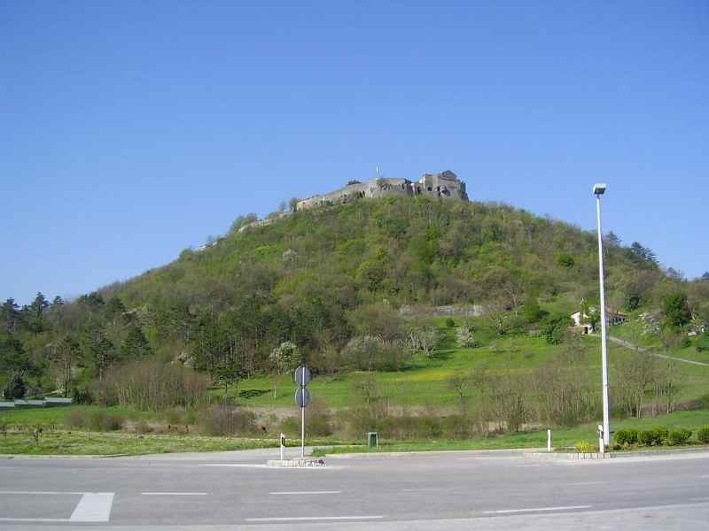 Stari-grad-Buzet.JPG