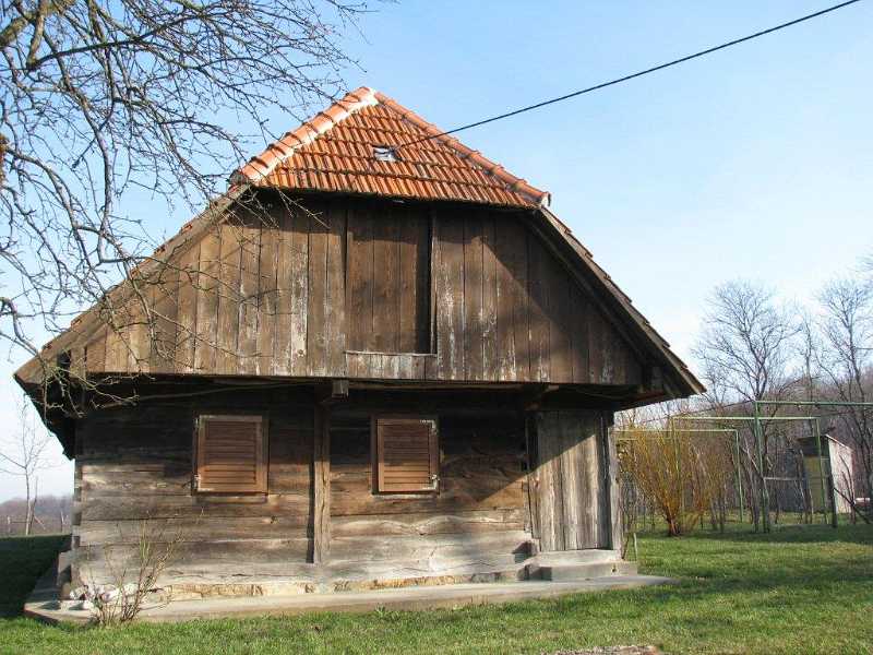 22.jpg - Stara hiža na putu prema Martinščaku