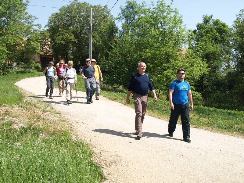 izlazak_iz_sela.JPG - Izlazak iz sela