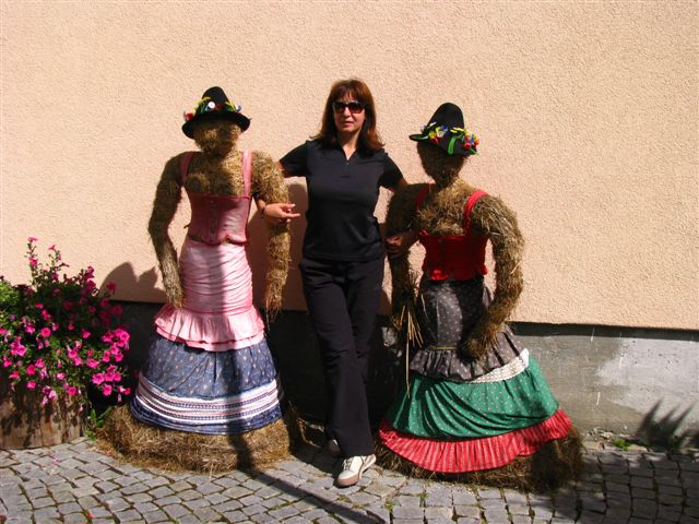 680.JPG - Tri dame